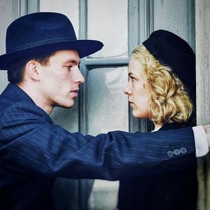 Foto Stella: Vítima e Culpada