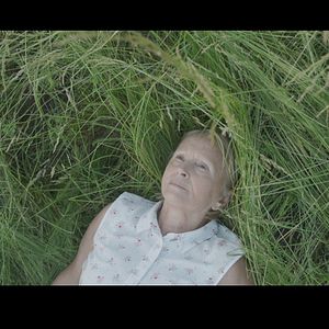 Foto Kobieta na dachu