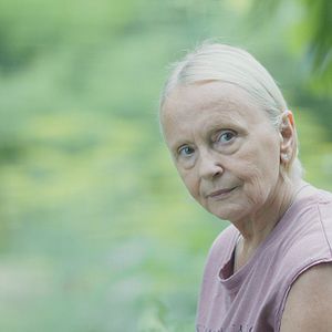 Foto Kobieta na dachu