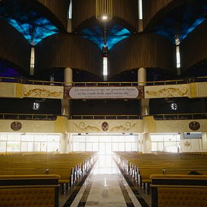 Foto Escândalos na Igreja A Luz do Mundo