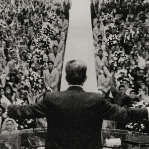 Foto Escândalos na Igreja A Luz do Mundo