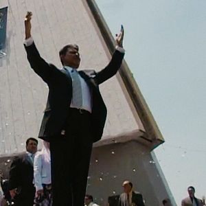 Foto Escândalos na Igreja A Luz do Mundo