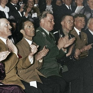 Foto Music Under the Swastika‚ The Maestro and the Cellist of Auschwitz