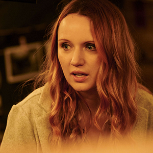 Foto Um Estranho em Nossa Cama