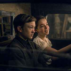 Foto Pássaro Branco – Uma História de Extraordinário