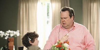 Pôster de Two Monkeys and a Panda