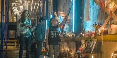 Pôster de Our Toil Shall Strive to Mend