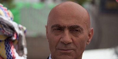 Pôster de State of Emergency