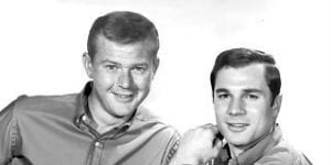 Pôster de A Month of Sundays