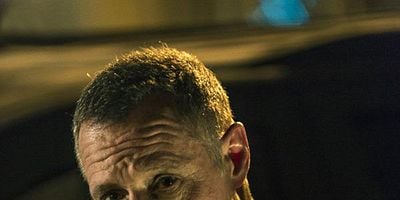 Pôster de Born Into Bad News