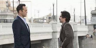 Pôster de Night Finds You