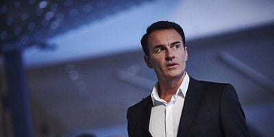 Pôster de The Deceivers