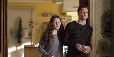 Pôster de It Only Hurts When I'm Breathing