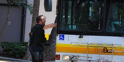 Pôster de Pa'a ka 'ipuka i ka 'upena nananana