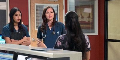 Pôster de The Thing with Feathers