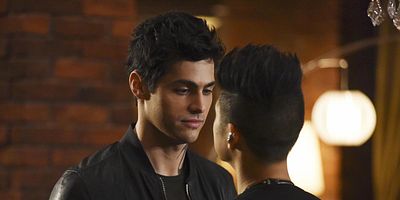 Pôster de How Are Thou Fallen