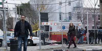 Pôster de Behind the Mask