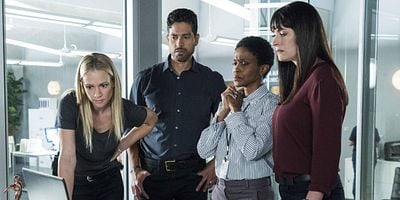 Pôster de Neon Terror