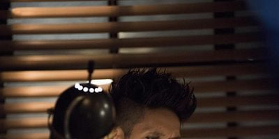 Pôster de Stronger Than Heaven