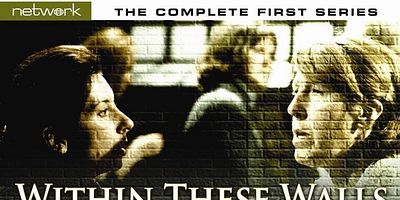 Pôster de When The Door Opens