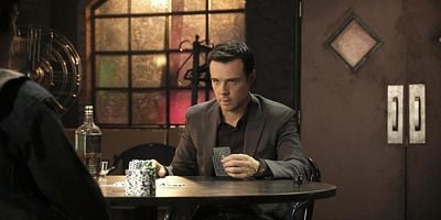 Pôster de When Sparks Fly