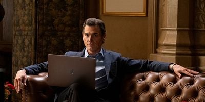 Pôster de Play the Queen