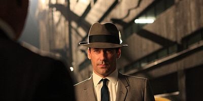 Pôster de Six Month Leave