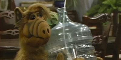 Pôster de Something's Wrong With Me