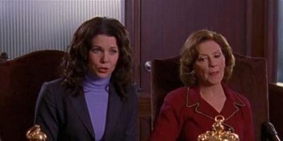 Pôster de Segredos e Empréstimos