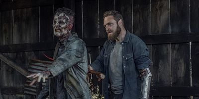 Pôster de Out of the Ashes