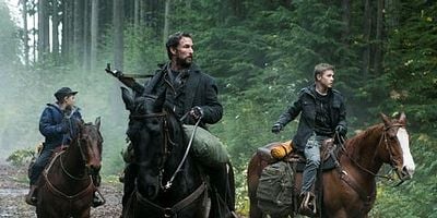 Pôster de The Pickett Line