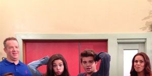 Pôster de Adventures in Supersitting