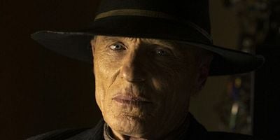 Pôster de Well Enough Alone