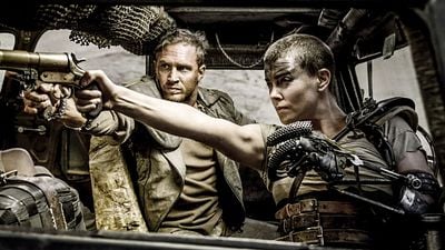 Imagem da notícia "Você é tão desrespeitoso": A lendária guerra entre Tom Hardy e Charlize Theron no set de Mad Max