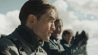 Imagem da notícia "Melhor Ator e Melhor Ator Coadjuvante": Este lendário cineasta defende que Robert Pattinson deveria ganhar DOIS Oscars por ficção científica do diretor de Parasita