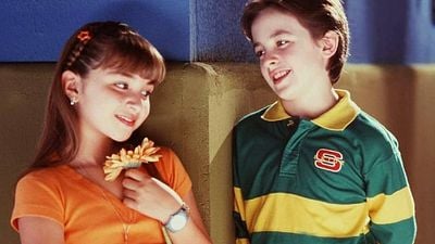 Imagem da notícia Chegou à Netflix em 100 capítulos: Com estrelas de Rebelde e ator demitido no meio da trama, uma das melhores novelas infantis está de volta