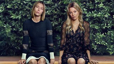 Imagem da notícia No streaming: 8 anos após sucesso na Netflix, Jessica Biel retorna com um novo suspense cheio de mistério