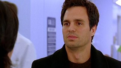 Imagem da notícia Três vezes em que Mark Ruffalo foi visto como galã nos cinemas e protagonizou comédias românticas!