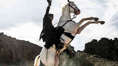 Imagem da notícia "Jura que todo mundo acha uma m*rda?": Este filme criticado deu prejuízo de 240 milhões de dólares, mas Tarantino adora