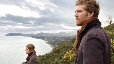 Imagem da notícia Feito em 17 dias e com orçamento baixíssimo: Cillian Murphy pulou fora desse romance musical que surpreendeu Hollywood