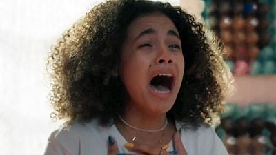 Imagem da notícia Três Graças, resumo de 16 a 21/02: Perseguição, acidente e início do drama do nascimento da filha de Joélly marcam a semana