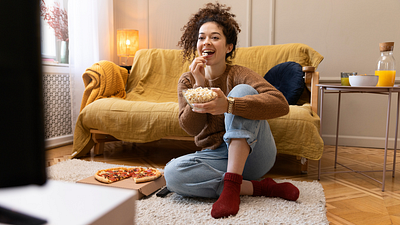 Imagem da notícia Está pensando em trocar de televisão? Esta Smart TV é a escolha certa para a sua casa