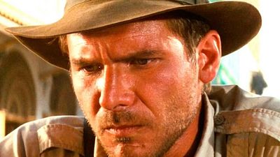 Imagem da notícia Não teria acrescentado nada ao filme: Steven Spielberg cortou Harrison Ford de uma de suas grandes obras-primas