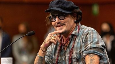 Imagem da notícia As primeiras fotos do novo filme de Johnny Depp estão aqui – e revelam uma lenda da atuação em papel histórico
