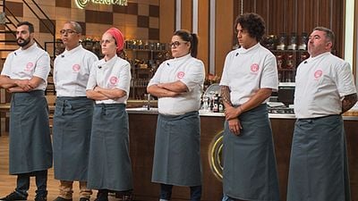 Imagem da notícia Há 9 anos, nós a conhecemos no MasterChef: Foi humilhada e hoje seu restaurante é recomendado pelo guia de maior prestígio do mundo