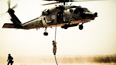 Imagem da notícia Está no streaming, ganhou 2 Oscars e é um dos melhores filmes de guerra do século XXI: Uma impressionante exibição de cinema de guerra que inspirou vários videogames