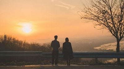 Imagem da notícia Nem Sorriso Real, nem Beleza Verdadeira: Esse é o romance coreano favorito dos usuários do AdoroCinema