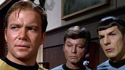 Imagem da notícia Sem bengala e sem descanso: Aos 94 anos, ator de Star Trek surpreende os fãs com seu visual e compartilha o segredo da juventude