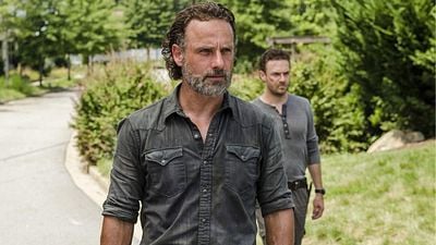 Imagem da notícia Ator Andrew Lincoln, que interpreta Rick, lamenta a pior cena de The Walking Dead: "Todos estavam de joelhos, chorando"