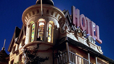 Imagem da notícia A sequência fracassada de um dos maiores sucessos de bilheteria dos anos 90 é muito melhor que o original – de acordo com a estrela de Jogos Vorazes, Woody Harrelson!